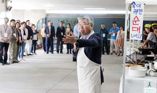 편안한 쉼에 맛있는 음식이 빠질 수 없다. 한식, 양식, 중식과 함께 둘째날 점심 때는 떡볶이, 순대, 튀김, 국수 등 분식이 등장했다. 