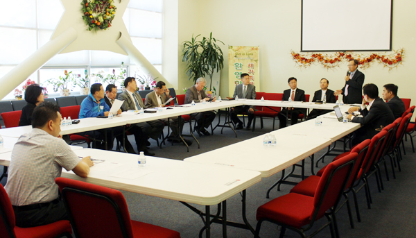 주최 측은 다민족기도회 평가회에서 이번 행사와 관련된 재정을 공개하고 보고했다. 