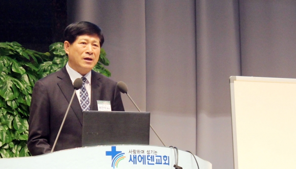 배만석 목사가 강의하고 있다. ⓒ이대웅 기자