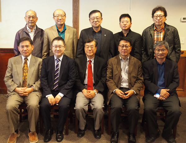 월드비전 관계자들이 시리아 난민 어린이 돕기 집회에 대해 설명했다.