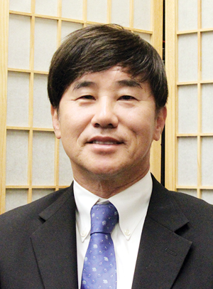 수석부회장 샘 신 목사