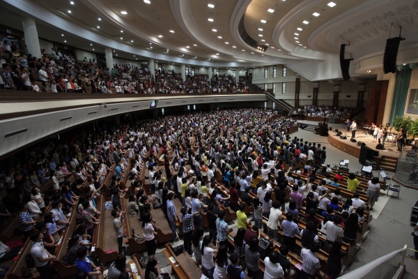 2010년 전국투어 당시 마커스가 예배를 인도하던 모습. ⓒ마커스