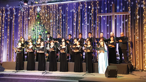 UBM교회(담임목사 앤드류 김)가 12월 18일 예수님의 탄생을 찬양하는 칸타타로 하나님께 영광을 돌렸다. 