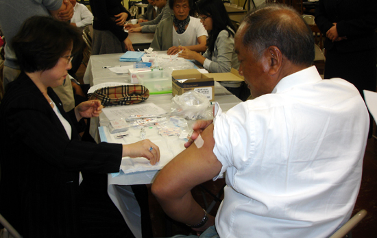 뉴욕빌라델비아장로교회는 지역인들을 위해 지난 28일 무료독감 접종을 실시했다. ⓒ뉴욕빌라델비아장로교회