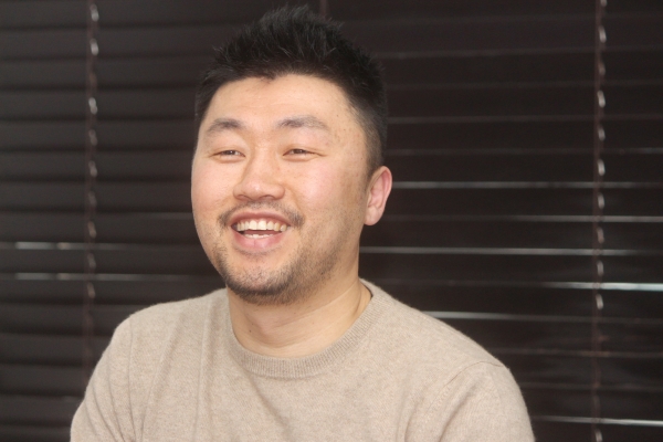 국대떡볶이 김상현 대표. 그는 올해 38살인 성공한 젊은 사업가다. 예수를 믿은지도 3년 정도밖에 되지 않았다. 그는 “믿음과 삶은 결코 동떨어진 것이 아니”라고 했다. 누구보다 현실적이어야 할 비지니스맨의 이런 신앙이 인상적이다. ⓒ김진영 기자