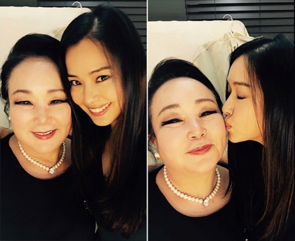 ▲이하늬와 그녀의 어머니 문재숙. ⓒ이하늬 인스타그램