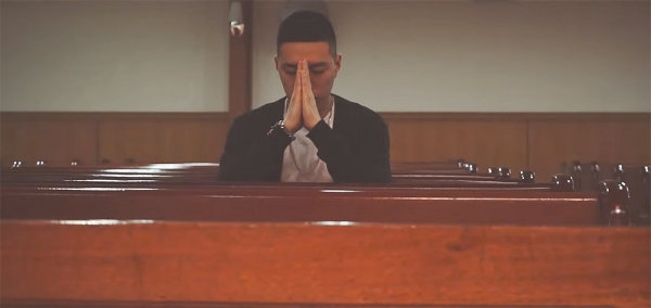 ▲기도하는 비와이 ©뮤직비디오 The Time Goes On