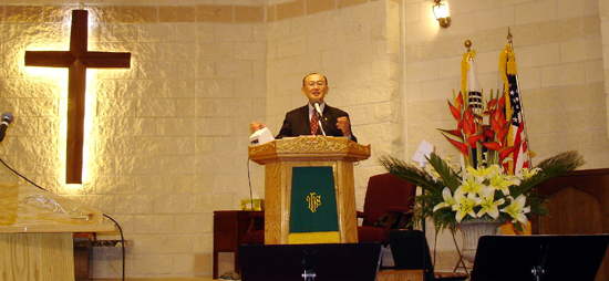 이동휘 목사(전주안디옥교회 원로목사)는 지난 1일부터 뉴욕초대교회서 부흥성회를 인도중이다.