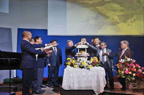 다목적관 신축 입당감사예배