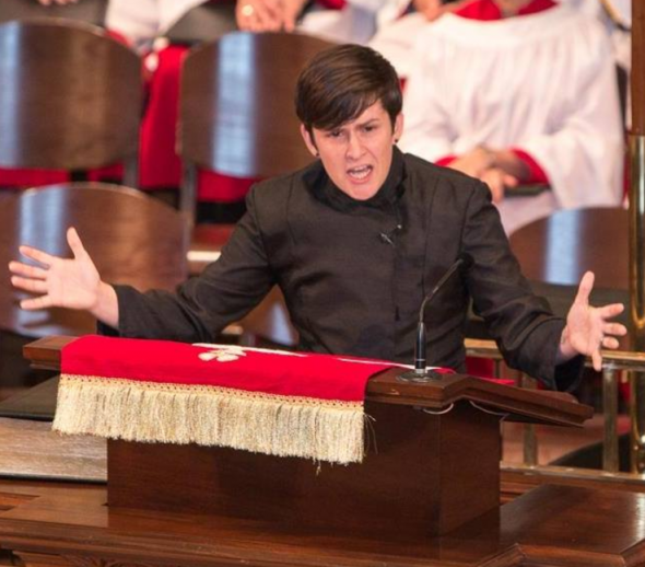 최초 넌바이너리 트랜스젠더(nonbinary transgender)인 M Barclay 목사