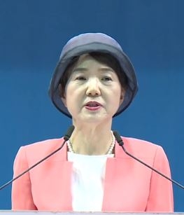 ▲ 18일 우리들교회 창립 14주년 감사 예배 및 전도 축제에서 김양재 목사가 1, 2, 3부 설교를 전했다. 김 목사는 현재 항암치료 중이다. ©우리들교회