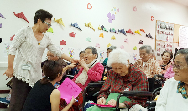 찬송가 경연대회 모습