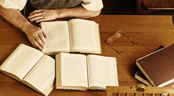 ▲노력만으로 되지 않기에, 쉽지만은 않은 설교 준비. ⓒ문화선교연구원 캡처