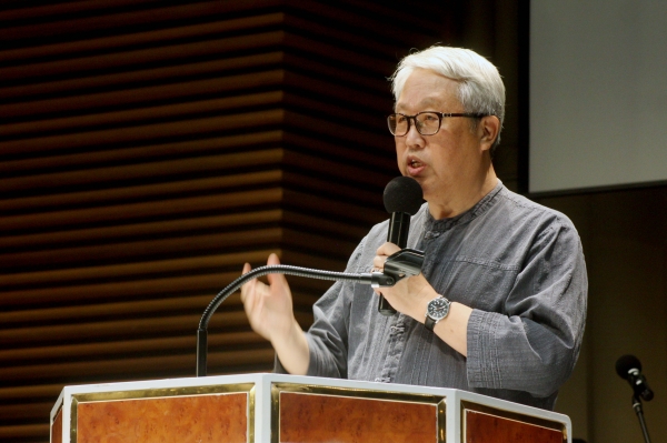 이동원 목사가 강연하고 있다. ⓒ김진영 기자