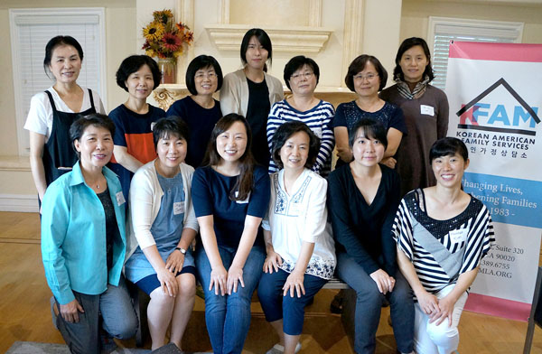 한인가정상담소가 주최한 예방 교육에 참여한 목회자 사모들. 