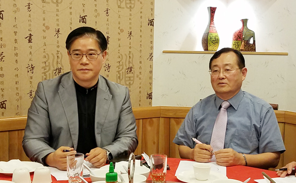 이번 행사를 준비한 사무총장 김경일 목사와 준비위원장 강순영 목사가 언론인들에게 이번 행사 결과를 보고하고 언론인들의 의견을 청취하는 시간을 마련했다. 