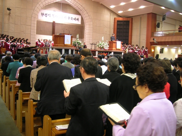 ▲영락교회 한경직 목사 추모예배 모습.