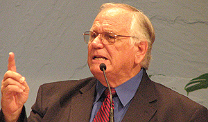 New Wave Tour를 위해 아틀란타를 방문하는 로랜 커닝햄 목사