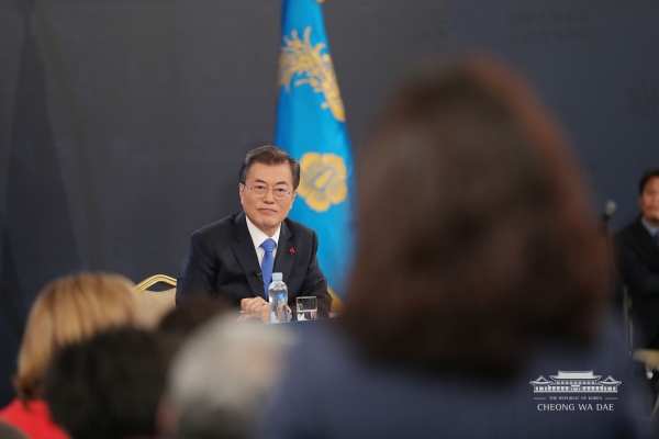 ▲신년기자회견에 임하고 있는 문재인 대통령 ⓒ청와대