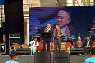 DCMi 네팔 복음전도대회에서 설교하는 정태회 목사
