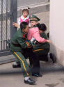 지난 2012년 중국 내 일본영사관 진입을 시도하다 끌려나오는 한 탈북민 여성의 모습(사진은 기사 내용과 직접 관련이 없습니다). ⓒ우리역사넷 캡처