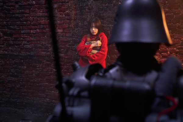 한국판 잔혹동화, 영화 <인랑> 속 한 장면.