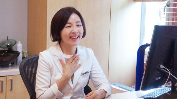 ▲유은정 원장은 “지나친 겸손도 건강하지 못한 자존감”이라며 “참된 겸손은 자기 비하에 있지 않고, 남에 대한 평가를 높이는 데 있다”고 전했다. ⓒ김신의 기자