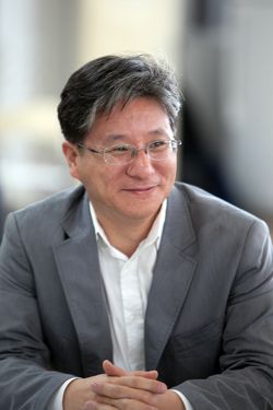 이명진 의사평론가