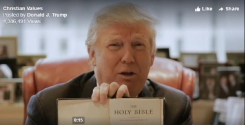 트럼프 대통령이 어머니로부터 받은 성경책을 소개하고 있다. ⓒ유튜브 동영상 캡쳐
