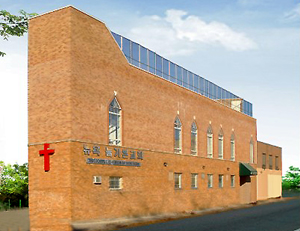뉴욕늘기쁜교회는 교회를 2층으로 증축했다.