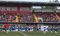 파나마시티 경기장에서 진행된 축구선교 행사에서 다양한 퍼포먼스가 진행되고 있다.
