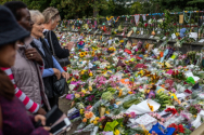 뉴질랜드 모스크 사원 총격 테러로 12명 이상이 사망한 가운데, 참석자들이 애도하고 있다. ©크리스천 포스트