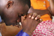 기도하는 나이지리아 성도. ⓒ오픈도어선교회