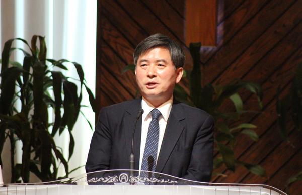 세기모 서부지부 창립 감사예배에서 설교하는 미주장신대 이상명 총장