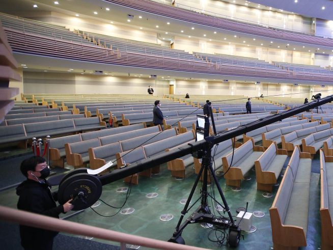 온라인 예배 중계 모습. ⓒ사랑의교회