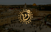 국제적인 텔레비전 네트워크인 갓티브이(God TV)의 새로운 히브리어 채널인 셸라누(Shelanu)가 이스라엘에서 선교활동을 이유로 폐쇄될 위기에 처했다.