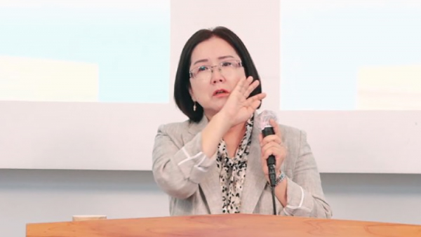 에스더기도운동 탈북민센터 북한구원 화요모임에서 주명화 교장이 간증을 했다.