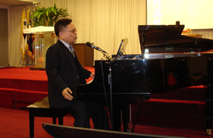 황재환 전도사의 삶은 기적자체다. 