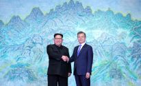 지난 2018년 4월 판문점에서 만났던 문재인 대통령(오른쪽)과 북한 김정은 국무위원장