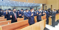한교연이 지난 21일 개최했던 6.25 구국기도성회에서 참석자들이 기도하던 모습.