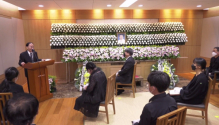 금란교회 김홍도 동사목사의 장례예배가 2일 진행됐다. 코로나19 상황 때문에 가족·친인척만 장례예배에 참석했다. ©금란교회 장례예배 유튜브 캡쳐