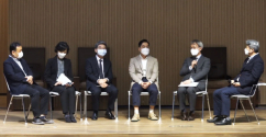 왼쪽부터 윤영훈 교수, 김은혜 교수, 박은호 목사, 이민형 교수, 황성은 목사. ©컨퍼런스 유튜브 영상 캡쳐