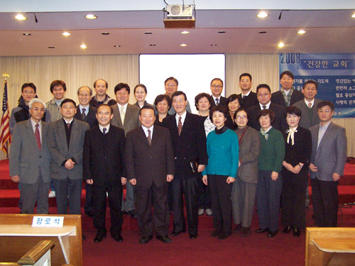 뉴욕장신대 2007년 가을학기 종강예배가 13일 목양장로교회에서 열렸다.