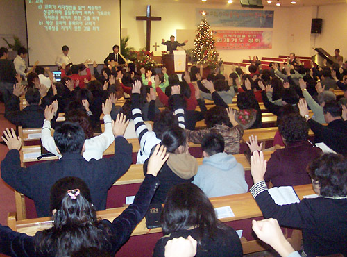 목회자와 중직자의 영적각성을 위한 기도성회가 15일 열렸다.