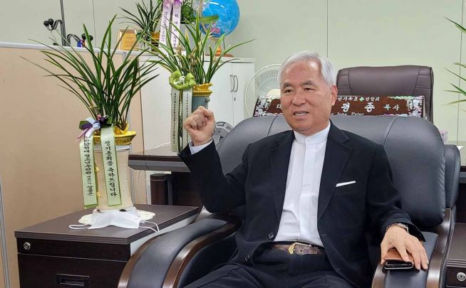 세기총 사무실에서 만난 대표회장 심평종 목사. ⓒ이대웅 기자