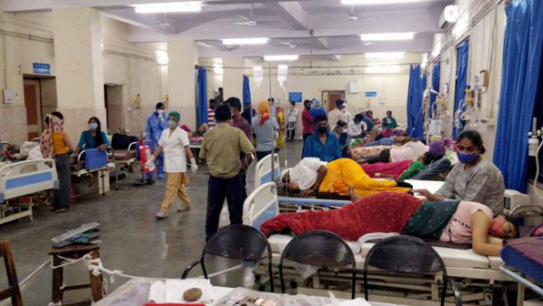 코로나19로 환자가 속출하고 있는 인도 한 병원 모습. ⓒ월드비전