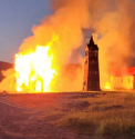 브리티시 컬럼비아주 기트왕가 마을에 위치한 100년 이상 된 성공회교회가 불에 탔다. ⓒ페이스북