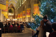 윈체스터 성당에서 열린 성탄절 예배. 
