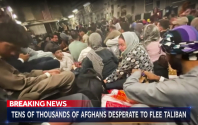 탈레반의 진격으로 아프가니스탄을 빠져 나가는 피난민들의 모습