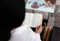 이란 기독교인이 성경을 읽고 있다.(기사와 직접 관련 없음) ©오픈도어